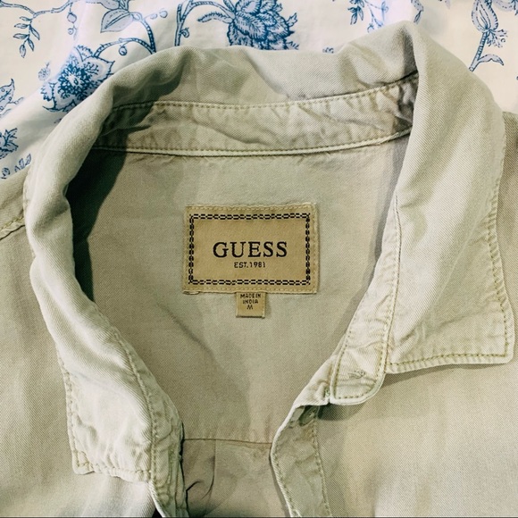 ❓GUESS❓ Shirt Dress - Picture 2 of 4